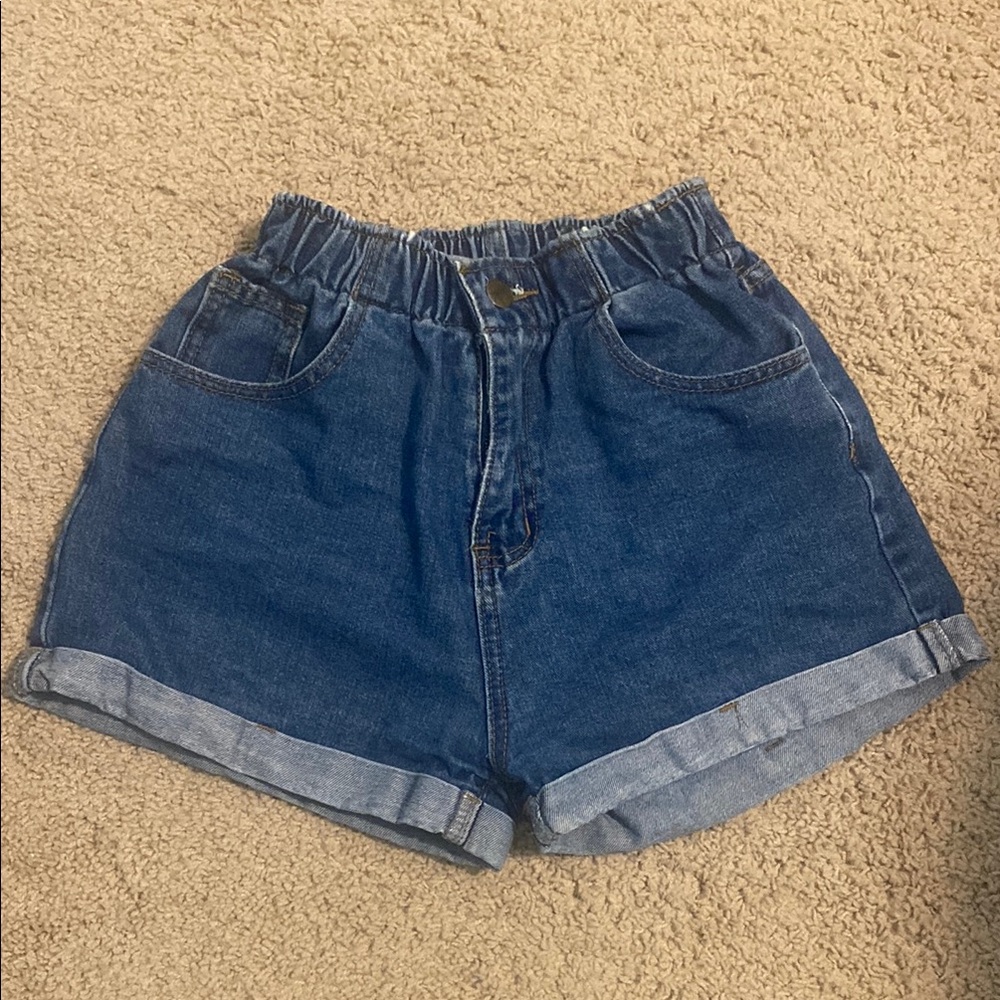 SHEIN EZwear Washed Turn Up Hem Denim Shorts
